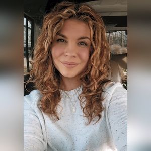 Meet your Posher, Lizzy